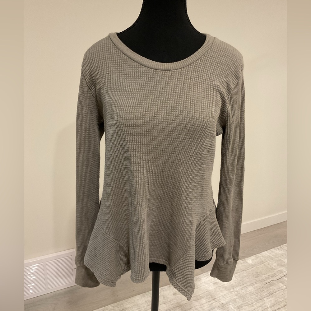 ANTHROPOLOGIE T.LA Waffle Crew Neck with Shark- bite  long sleeve top.